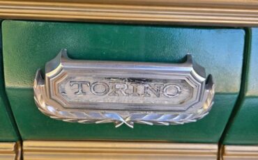 Ford-gran-torino-1974-green-5