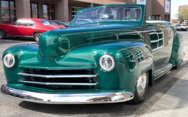 Ford-job-one-custom-show-car-1947-green-11