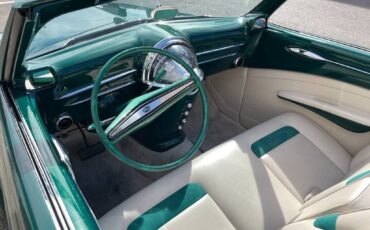 Ford-job-one-custom-show-car-1947-green-12
