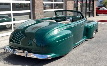 Ford-job-one-custom-show-car-1947-green-3
