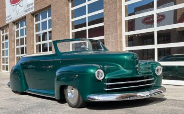 Ford-job-one-custom-show-car-1947-green