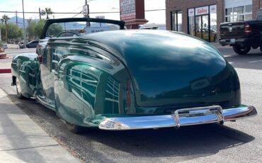 Ford-job-one-custom-show-car-1947-green-4