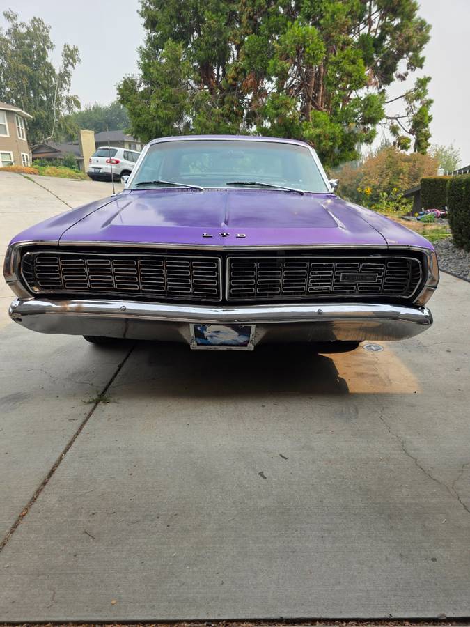 Ford-ltd-1968-purple