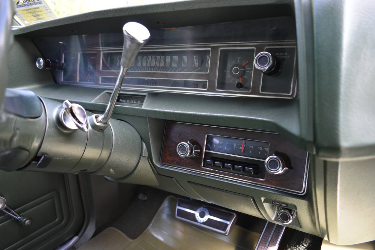 Ford-ltd-1972-green-1