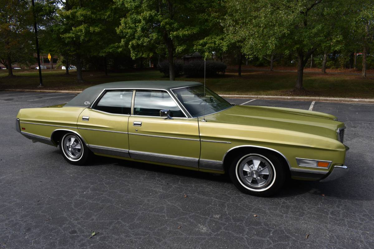 Ford-ltd-1972-green-12