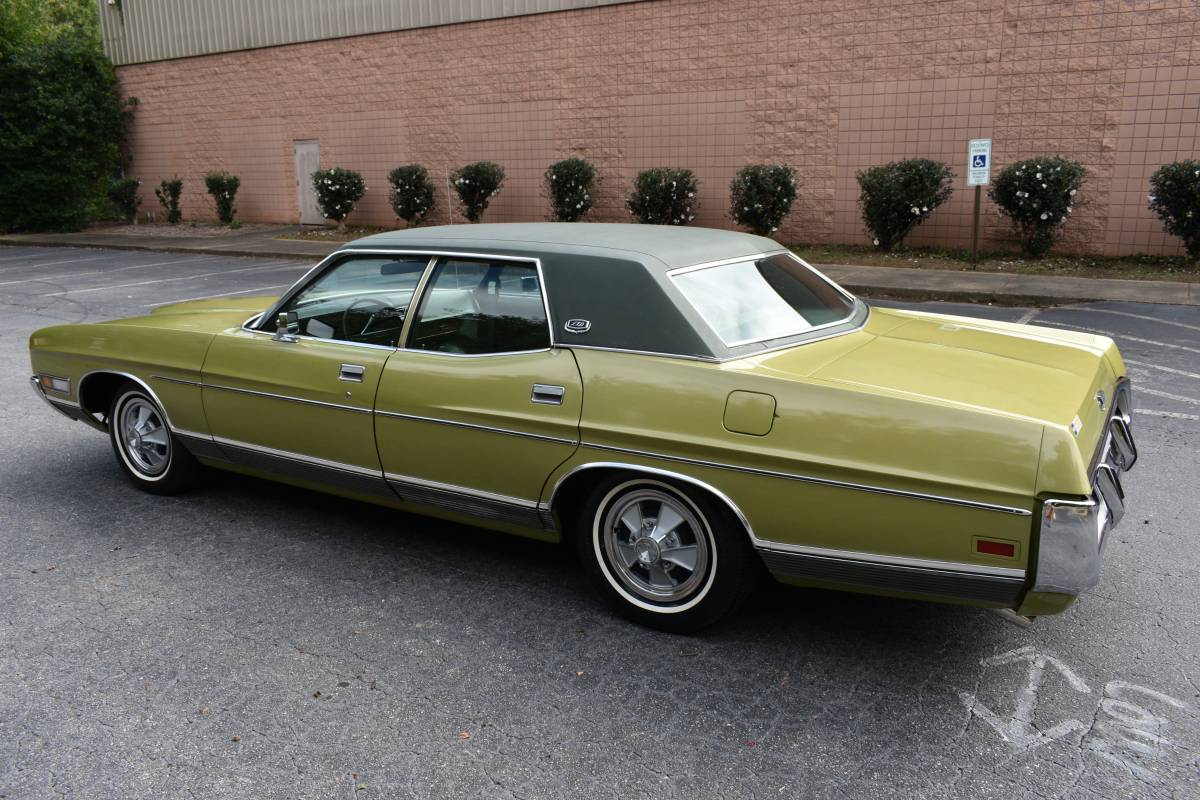 Ford-ltd-1972-green-13