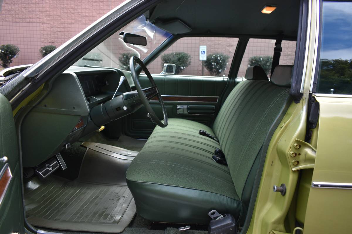 Ford-ltd-1972-green-17