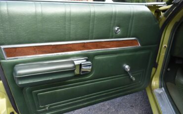 Ford-ltd-1972-green-18