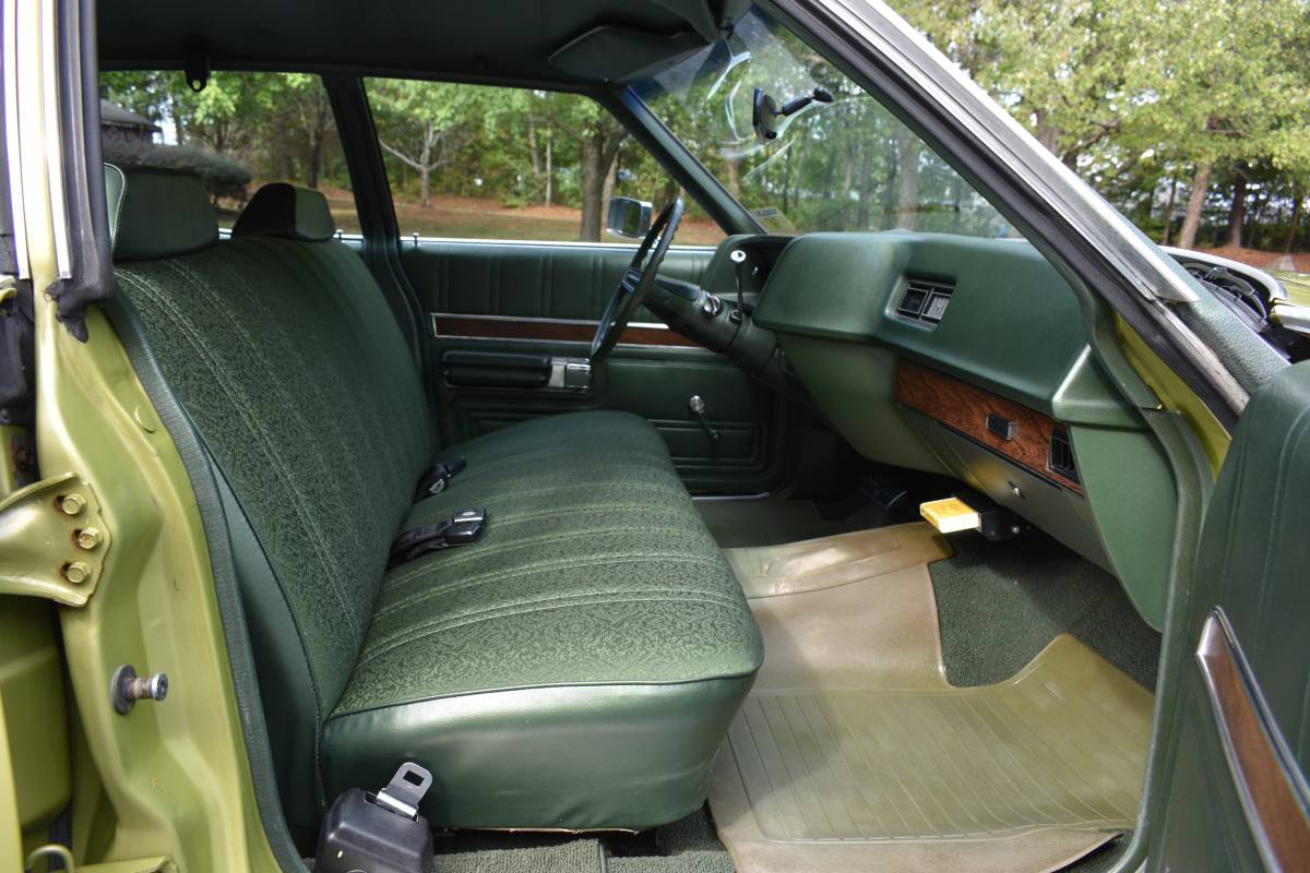 Ford-ltd-1972-green-21