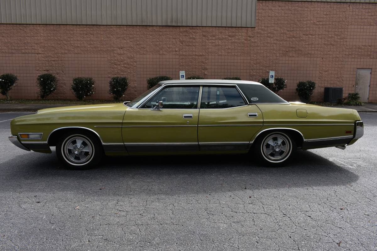 Ford-ltd-1972-green-7