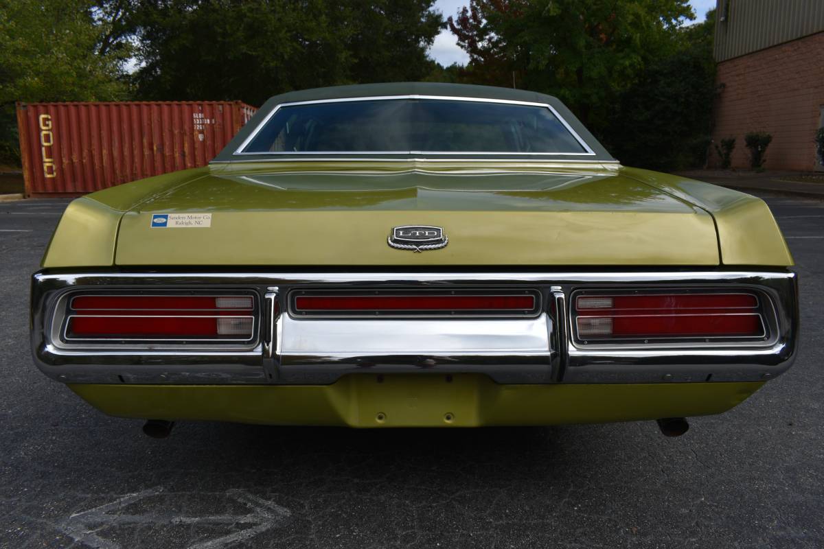 Ford-ltd-1972-green-9