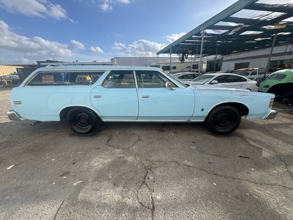 Ford-ltd-1978-blue-1