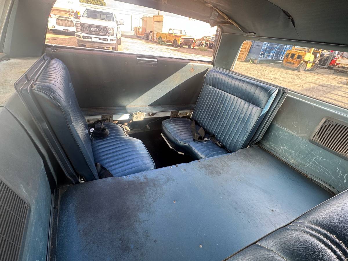 Ford-ltd-1978-blue-10