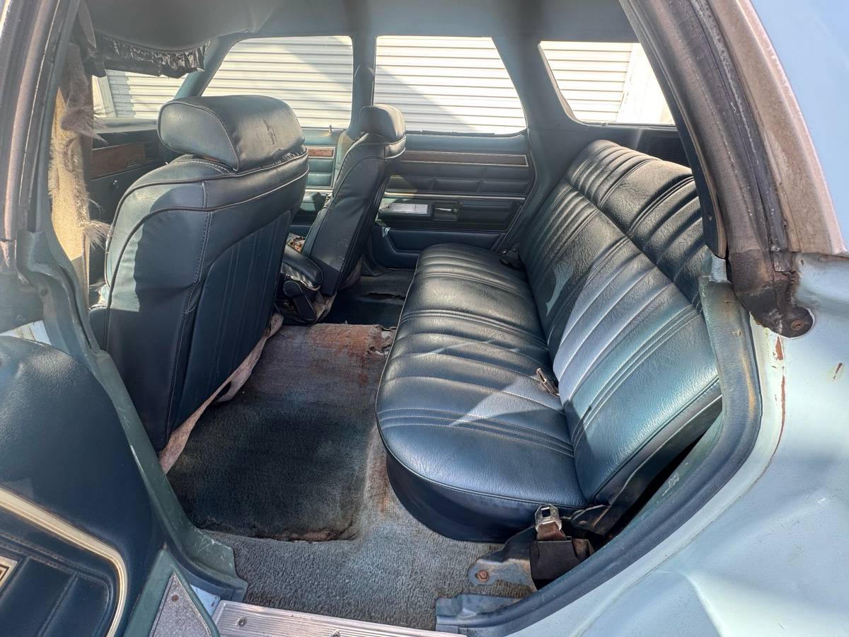 Ford-ltd-1978-blue-12