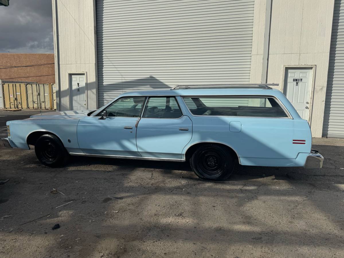 Ford-ltd-1978-blue-4