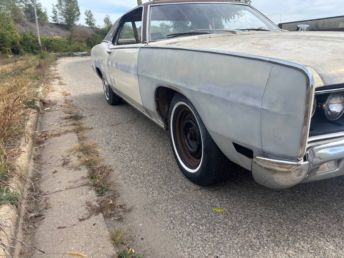 Ford-ltd-coupe-1970-10