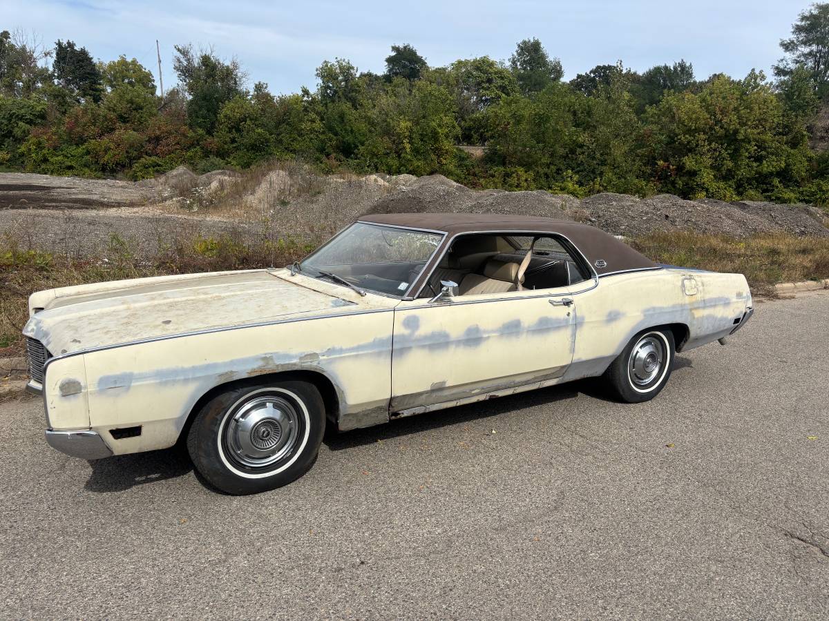 Ford-ltd-coupe-1970-8
