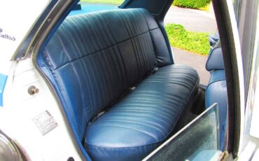 Ford-ltd-crown-victoria-1986-white-15