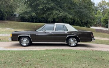 Ford-ltd-crown-victoria-1987-brown-1