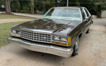 Ford-ltd-crown-victoria-1987-brown-15