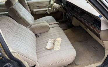 Ford-ltd-crown-victoria-1987-brown-7