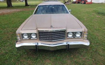 Ford-ltd-wagon-1978-custom-10