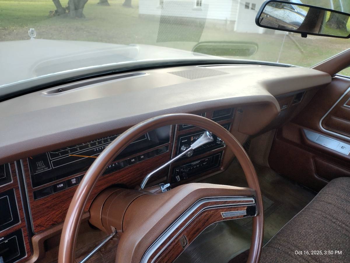 Ford-ltd-wagon-1978-custom-3