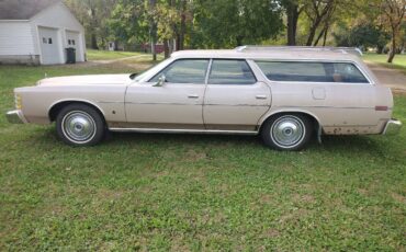 Ford-ltd-wagon-1978-custom