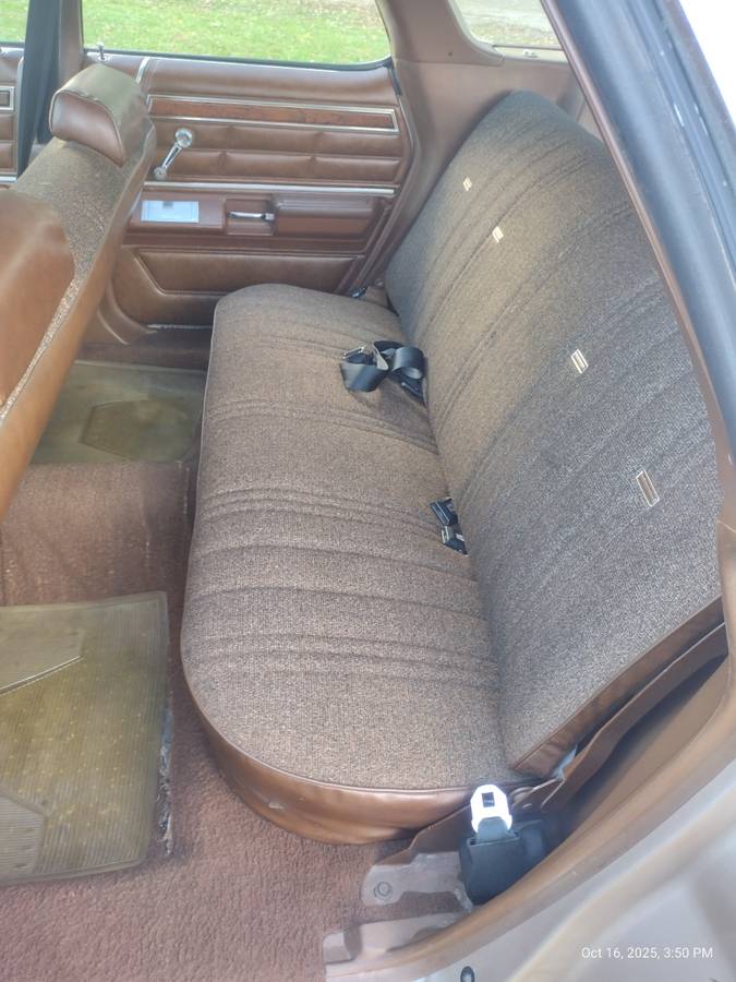 Ford-ltd-wagon-1978-custom-4