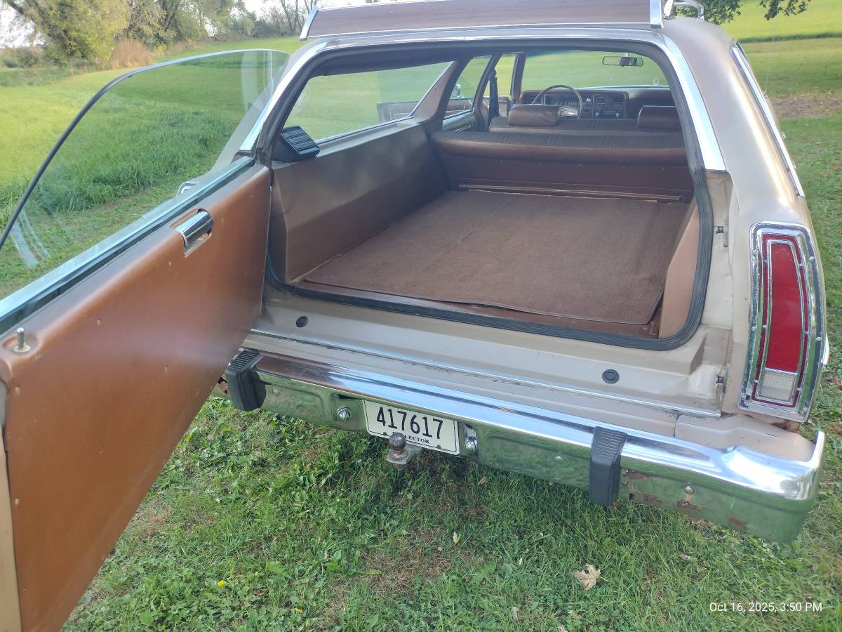 Ford-ltd-wagon-1978-custom-6