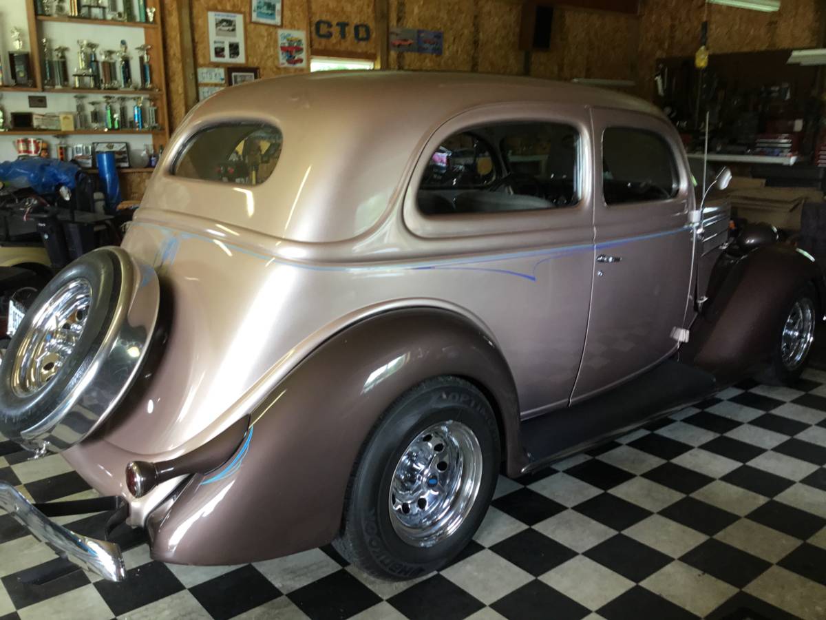 Ford-model-68-1936-brown-3