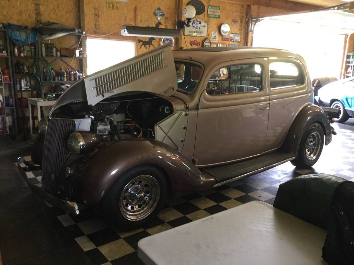 Ford-model-68-slantback-1936-brown-14