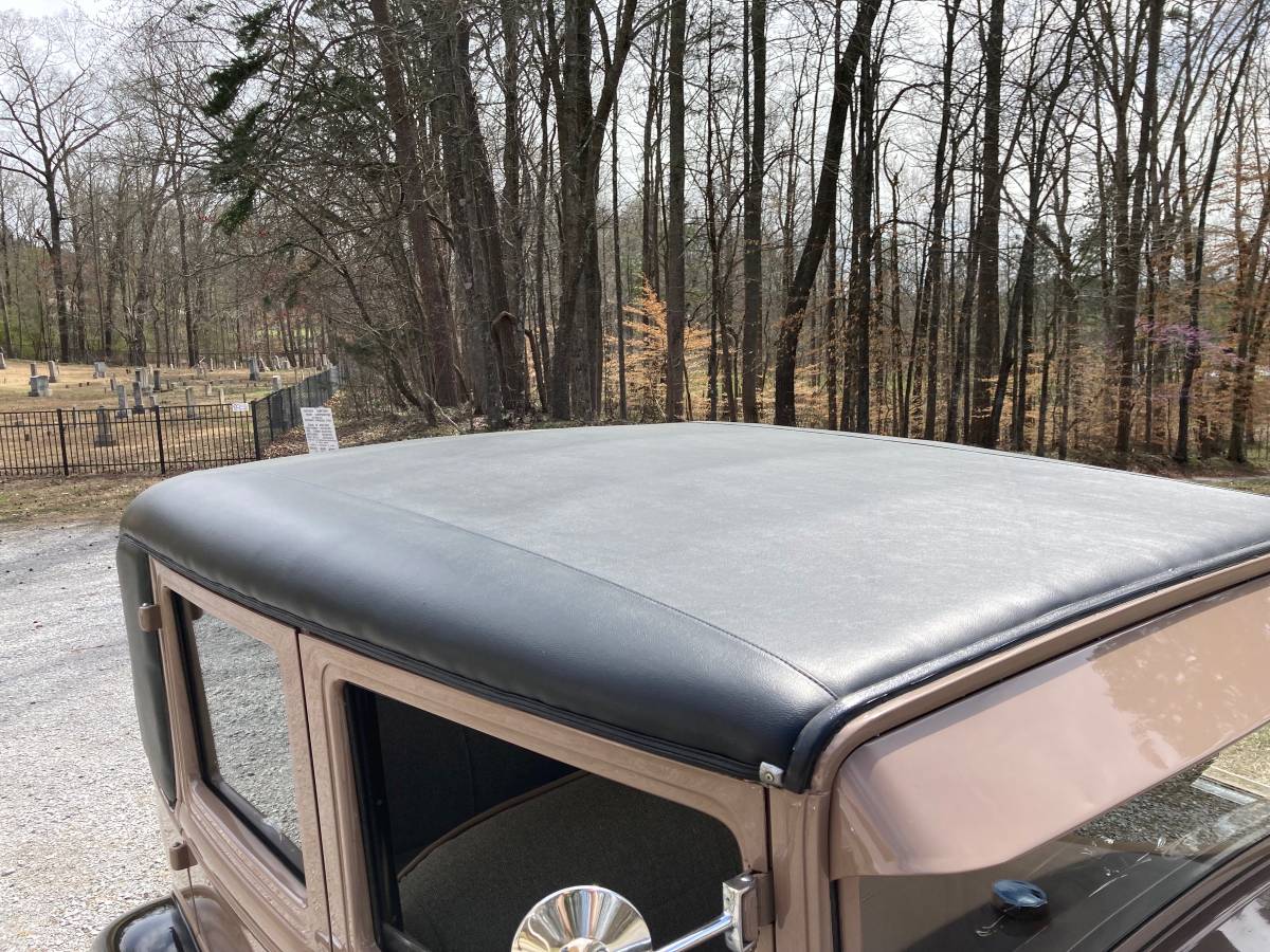 Ford-model-a-1929-brown-19
