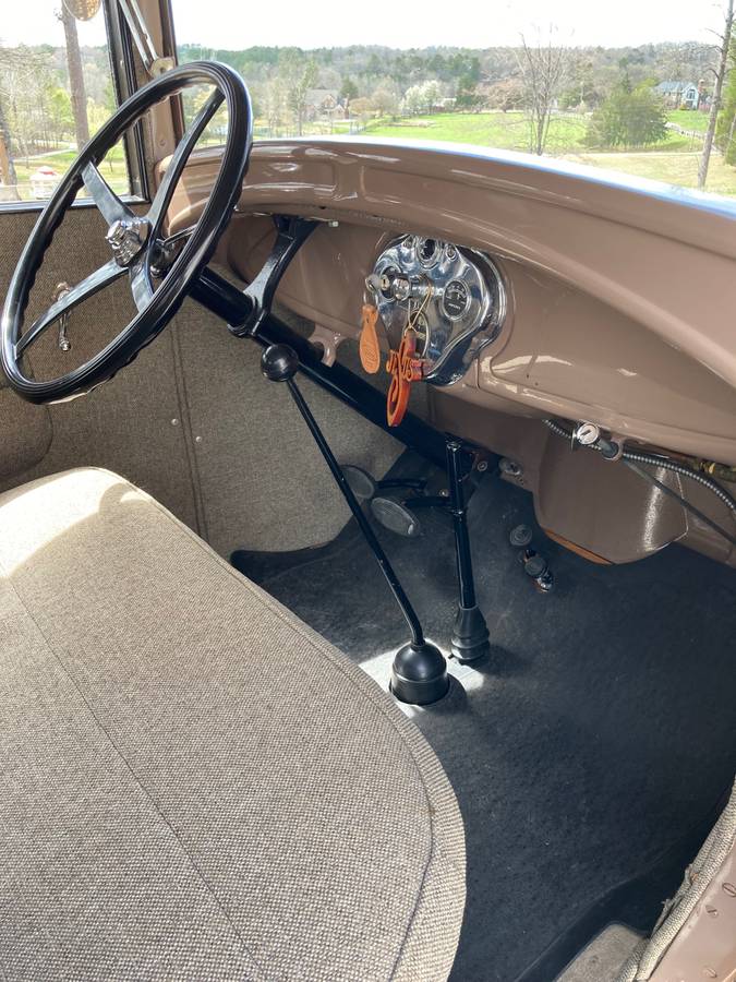Ford-model-a-1929-brown-2