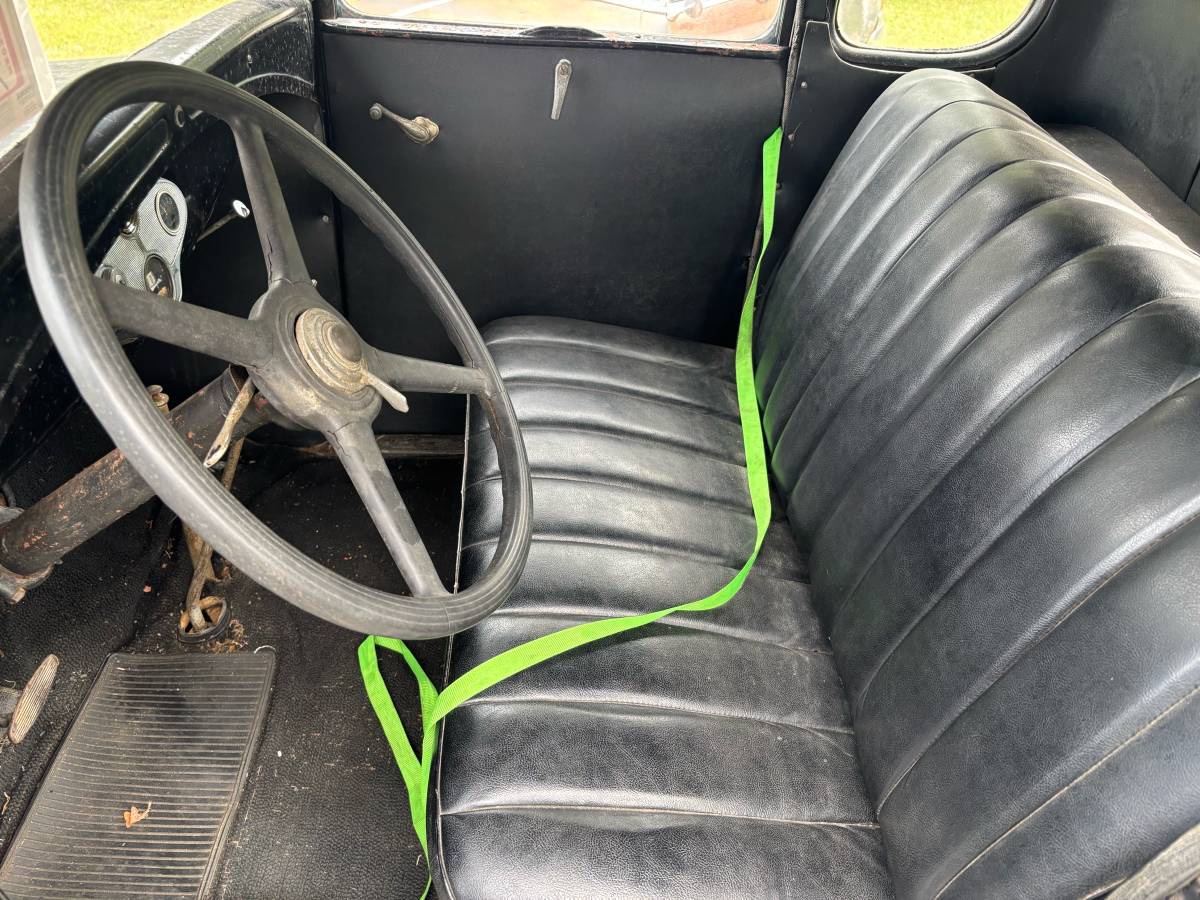 Ford-model-a-1930-black-9