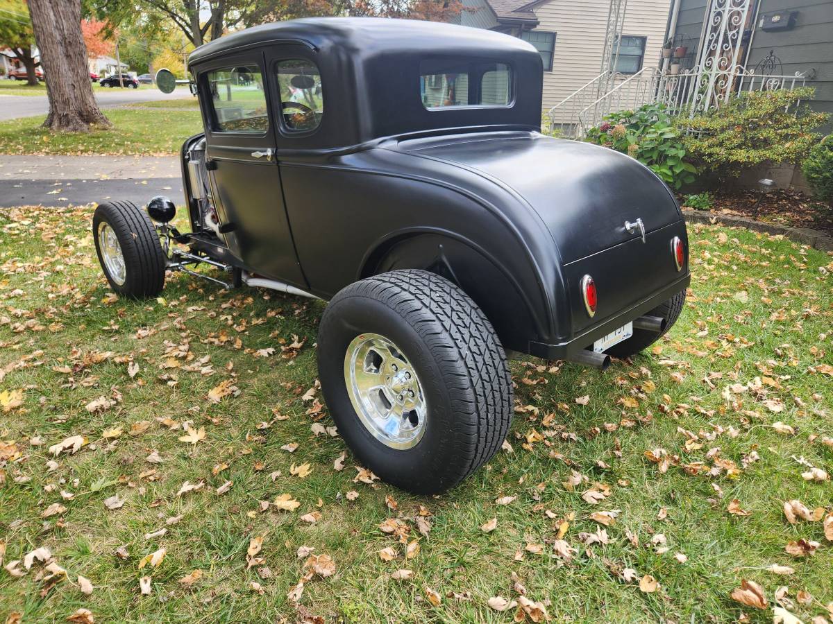 Ford-model-a-1931-black-1