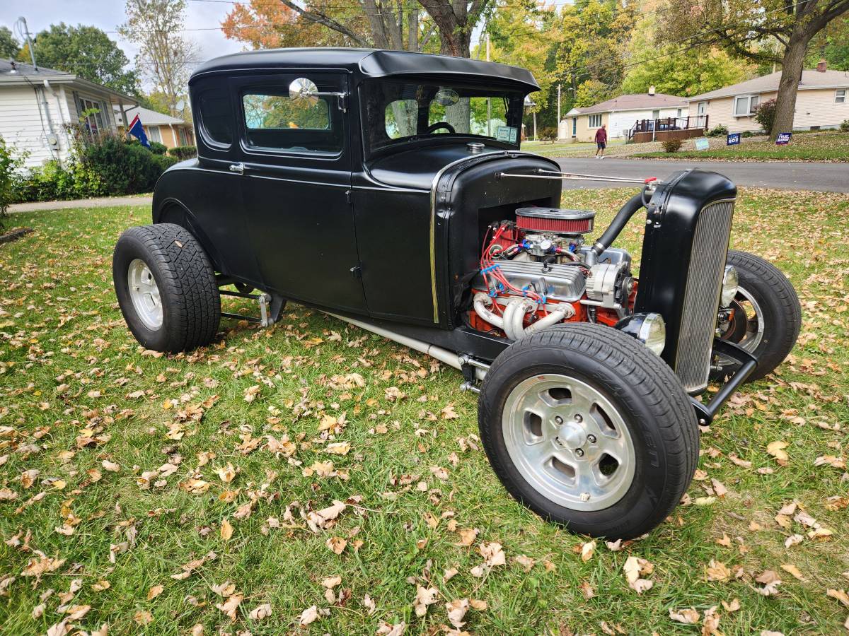 Ford-model-a-1931-black-4