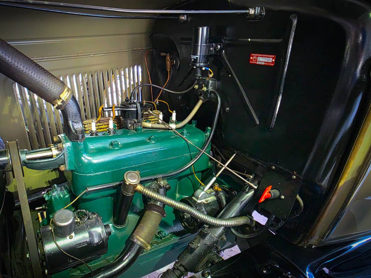 Ford-model-a-1931-green-14