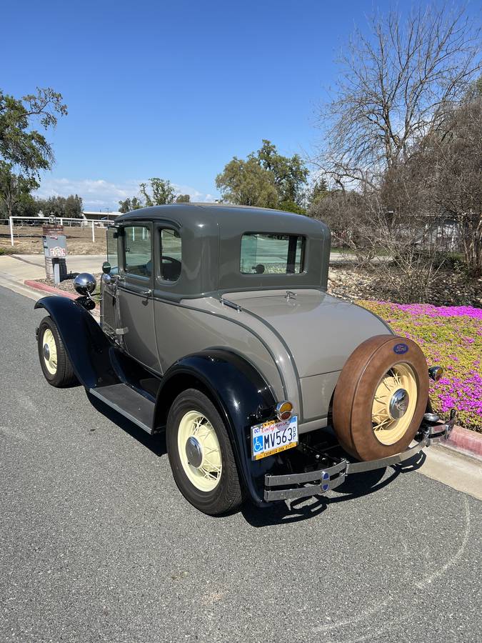 Ford-model-a-1931-green-3