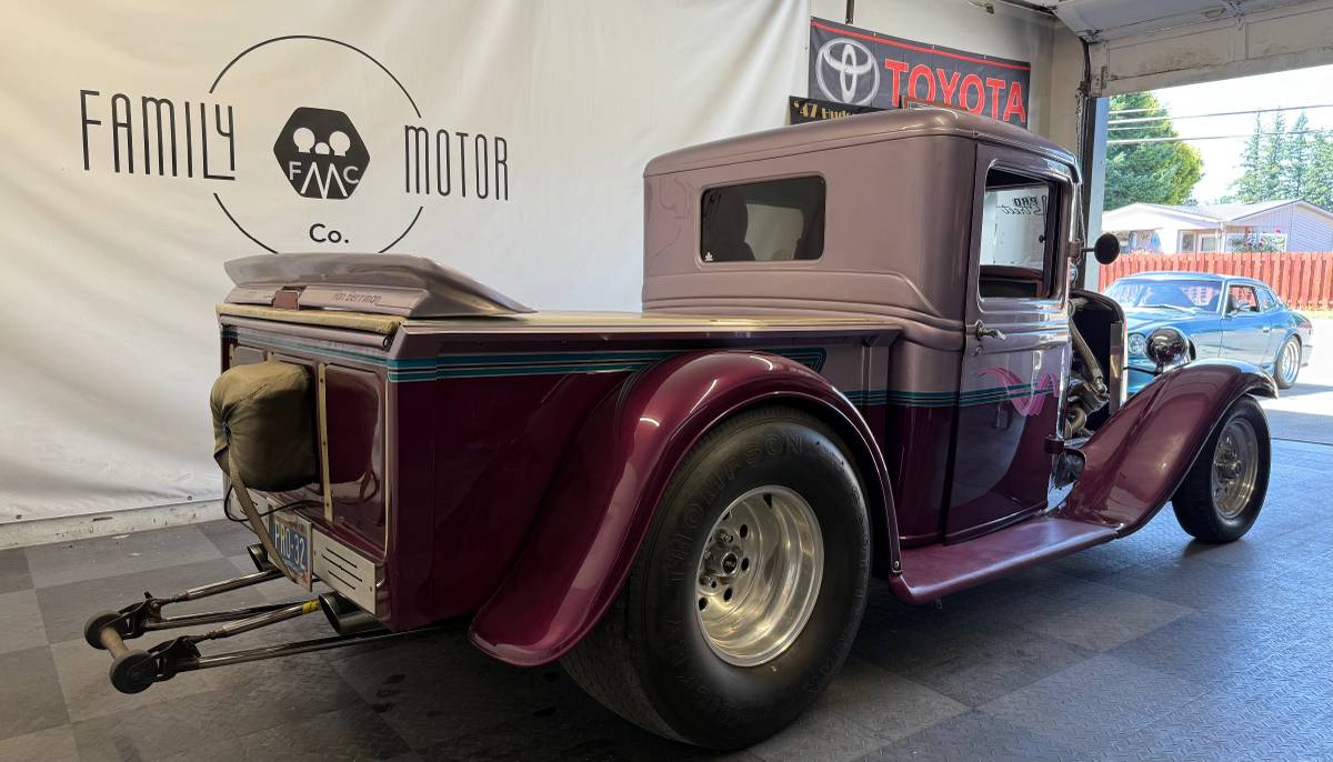 Ford-model-a-1932-purple-28