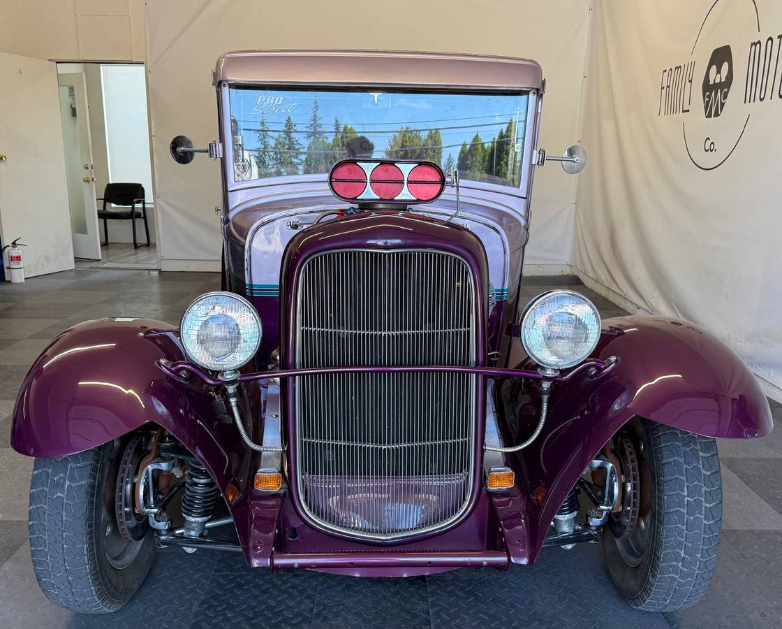Ford-model-a-1932-purple-3