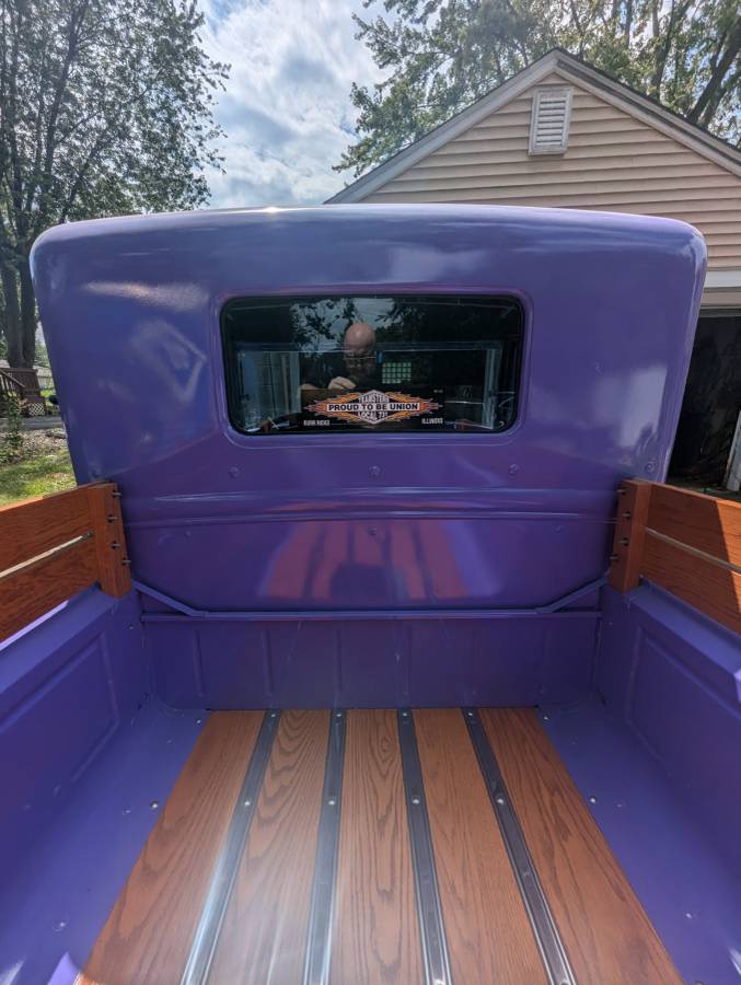 Ford-model-a-pickup-1931-purple-12