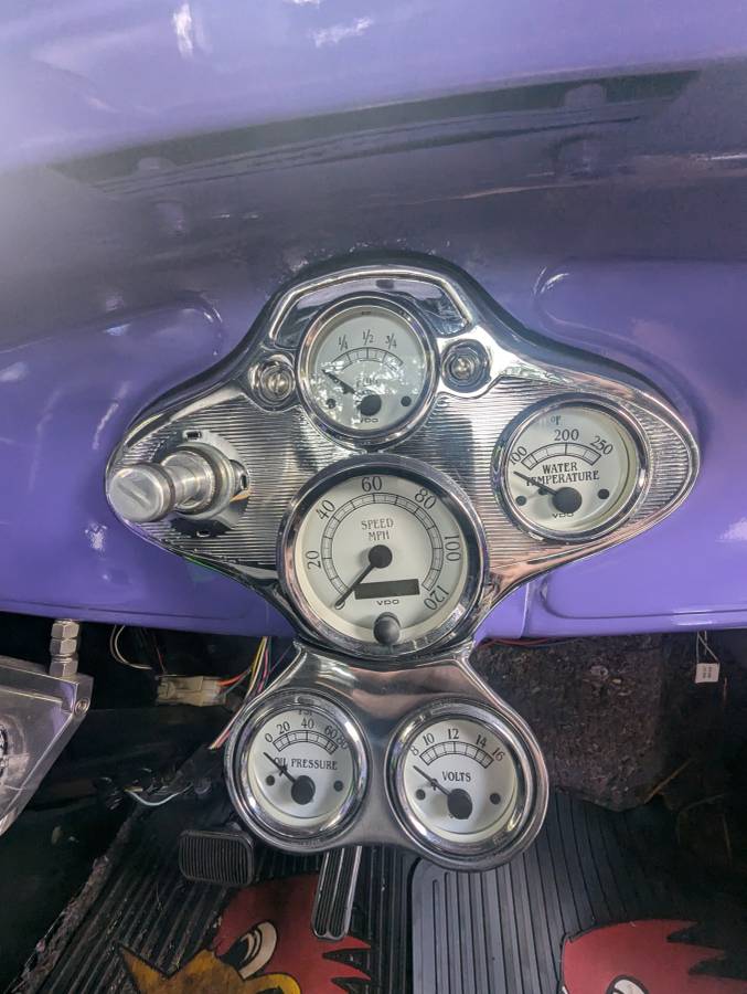 Ford-model-a-pickup-1931-purple-19