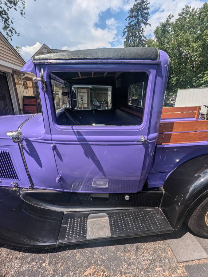 Ford-model-a-pickup-1931-purple-7