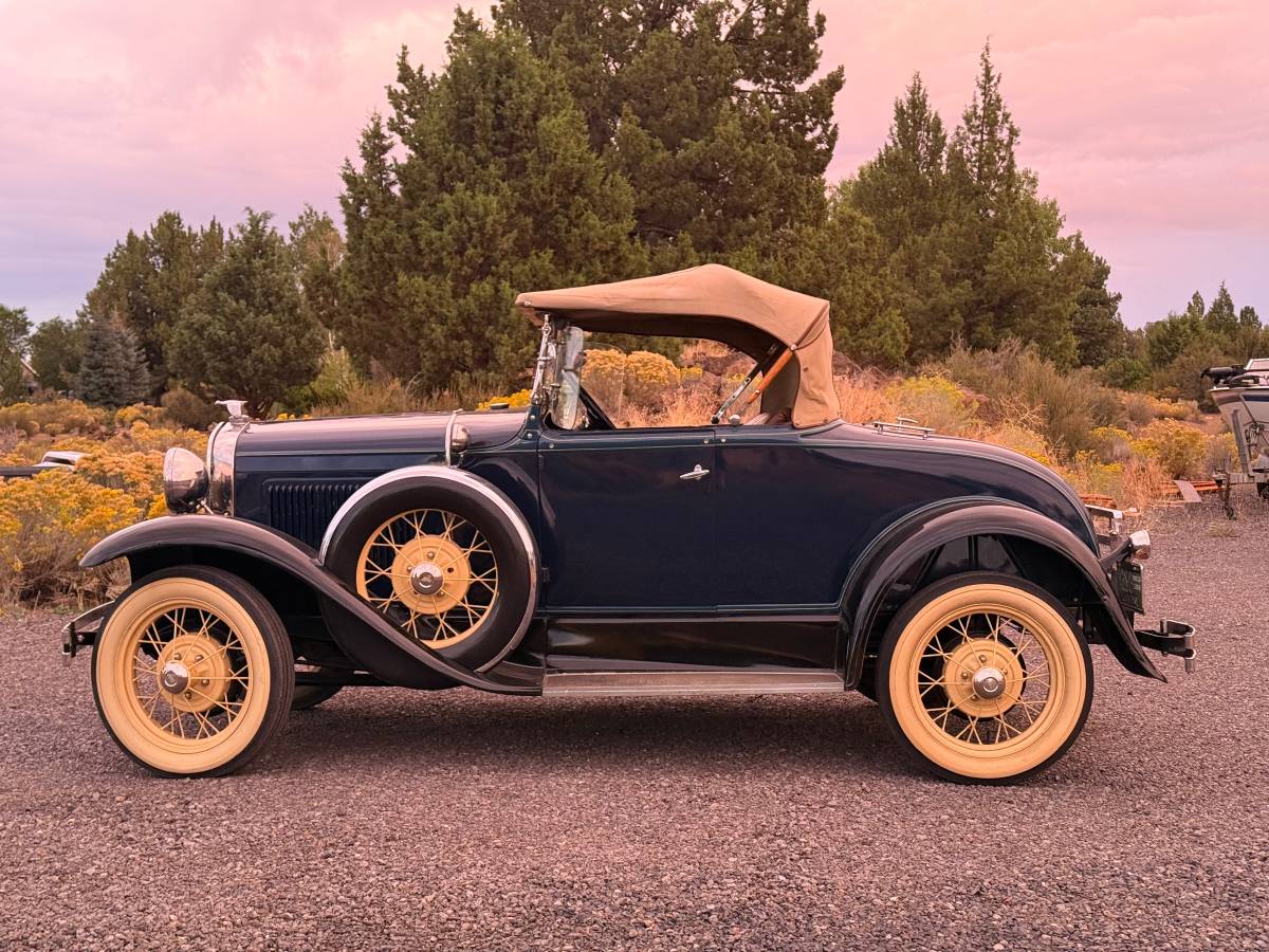 Ford-model-a-roadster-1930-blue-2