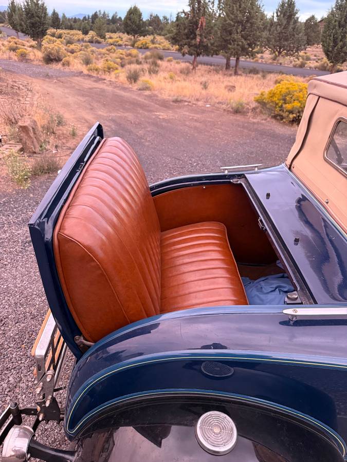 Ford-model-a-roadster-1930-blue-4