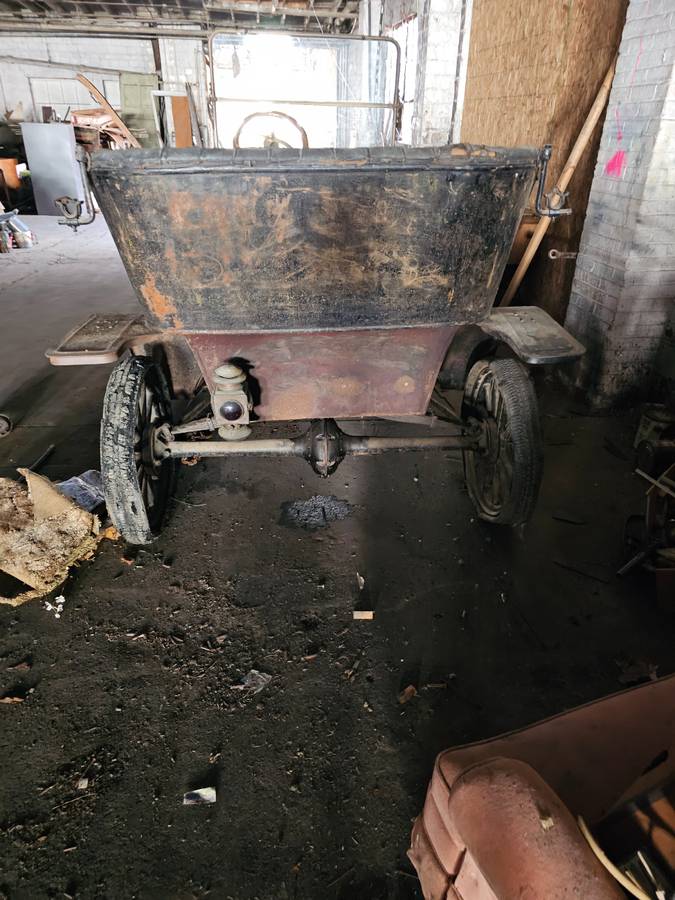 Ford-model-t-1911-black-11
