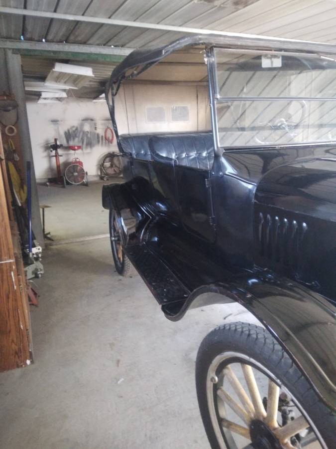 Ford-model-t-1921-2