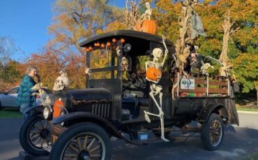 Ford-model-t-pick-up-1926-black