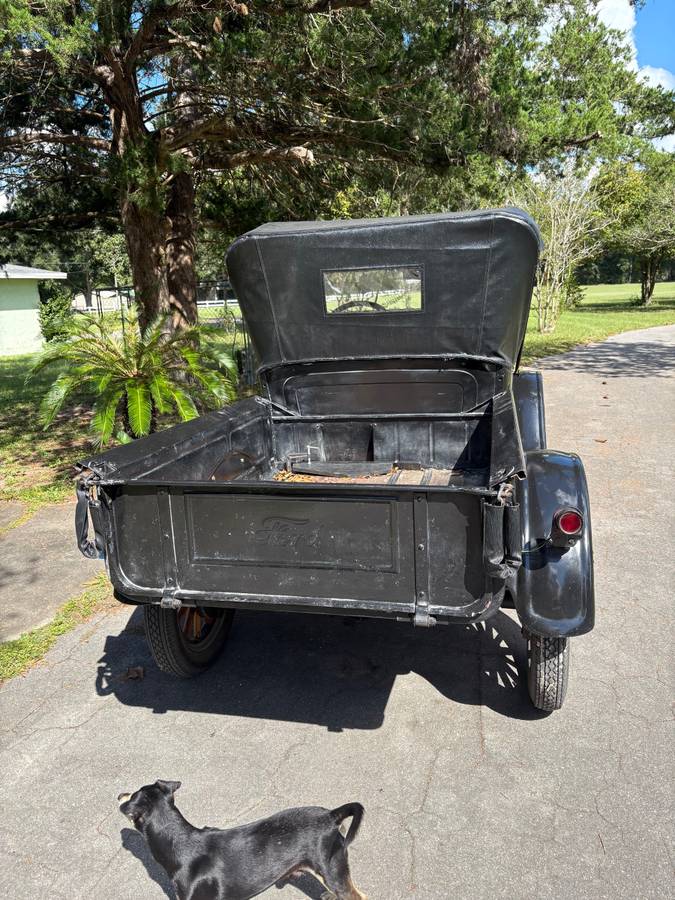 Ford-model-t-pickup-1926-9